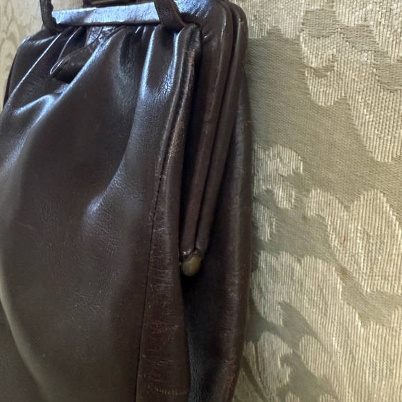 Vintage Kiss lock brown leather purse - Picture 7 of 11